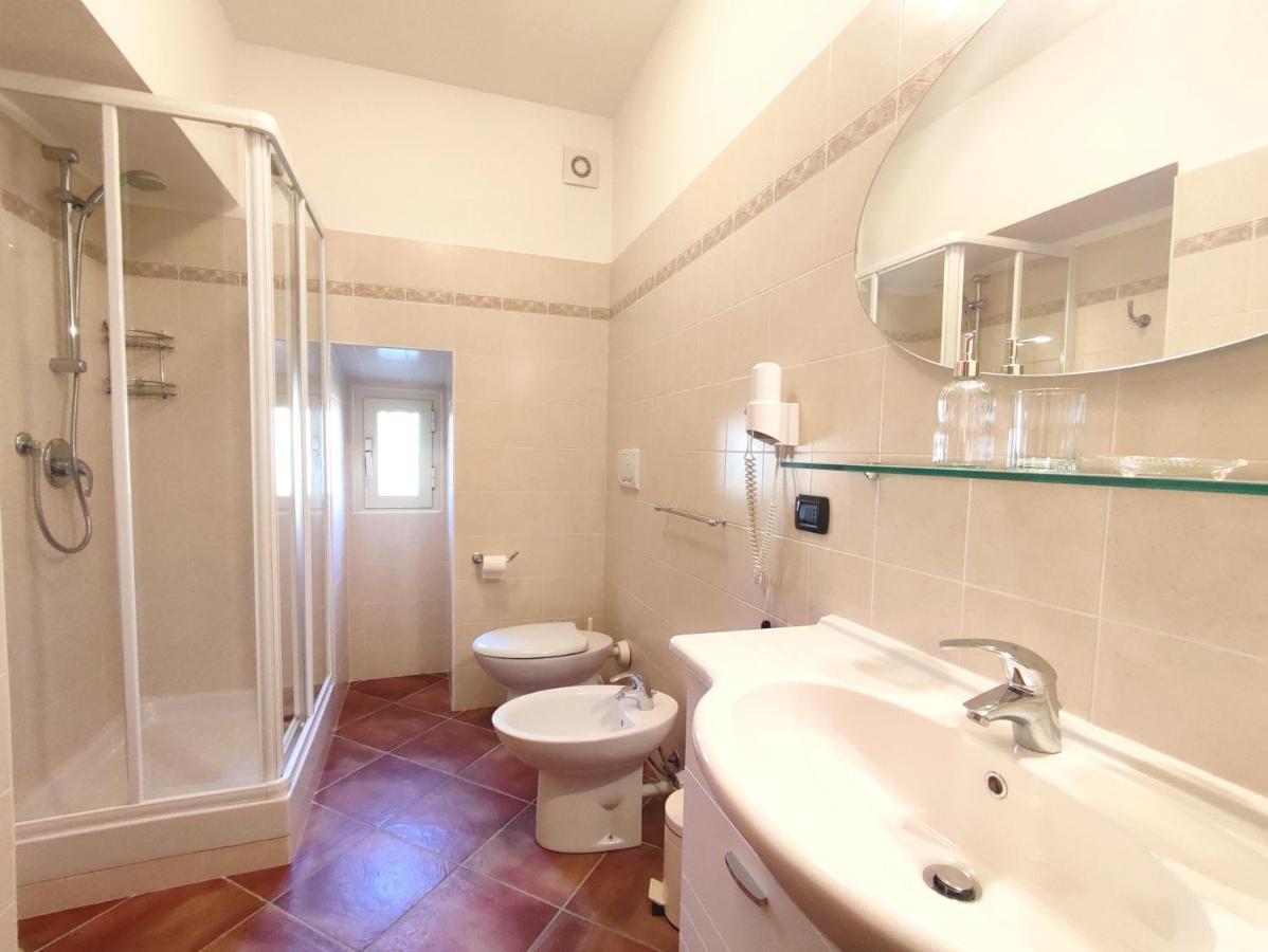 B&B Villa Regina Brunate Exterior photo